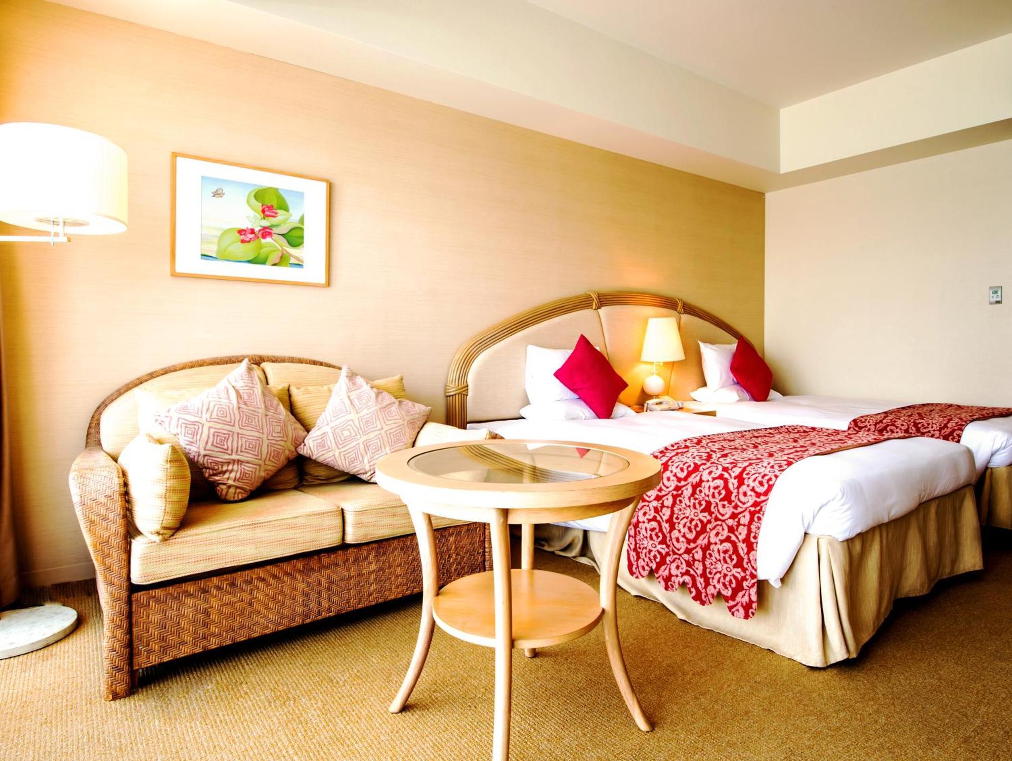 Southern Beach Hotel & Resort Itoman Extérieur photo